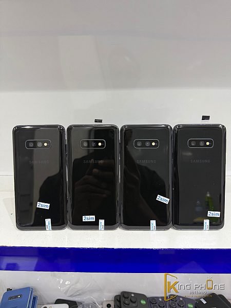 Samsung S10E